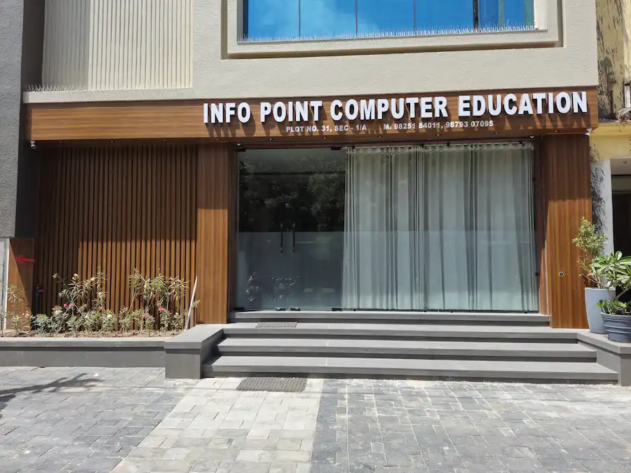 Info Point Center Building